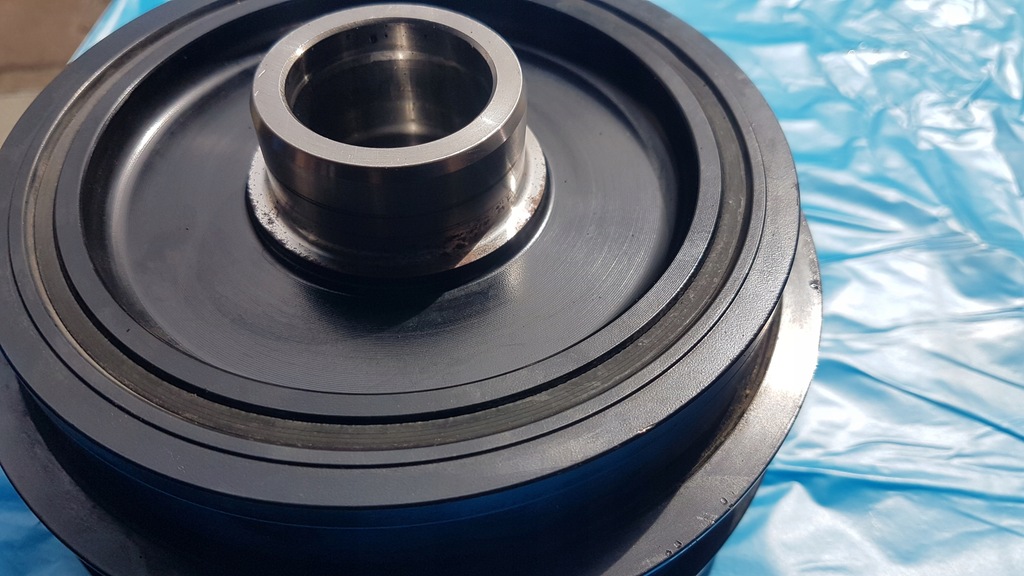 фото №1, Ford ranger 2.0 шкив na wał jb2q6b319ba 2212957 super состояние !!!