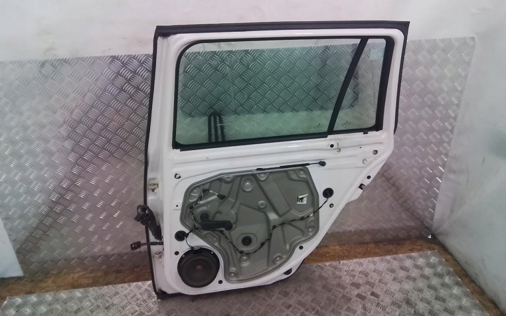 фото №7, Skoda octavia ii kombi двері задня праве 1026