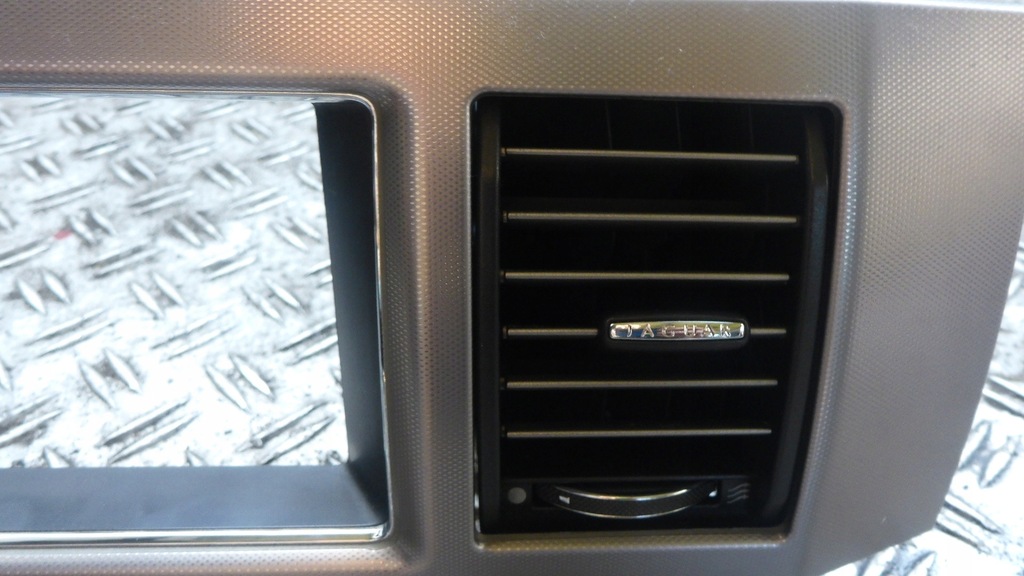 фото №4, Рамка дисплея ґрати обдув jaguar xf