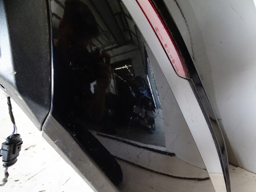 фото №9, Бампер задня задній kompletny skoda superb iii sedan lf9r