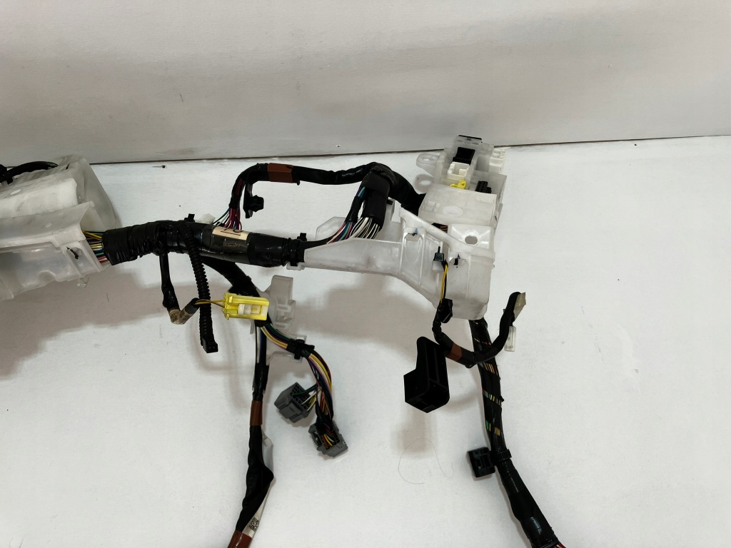 фото №4, Prius iii электропроводка салона pod панель