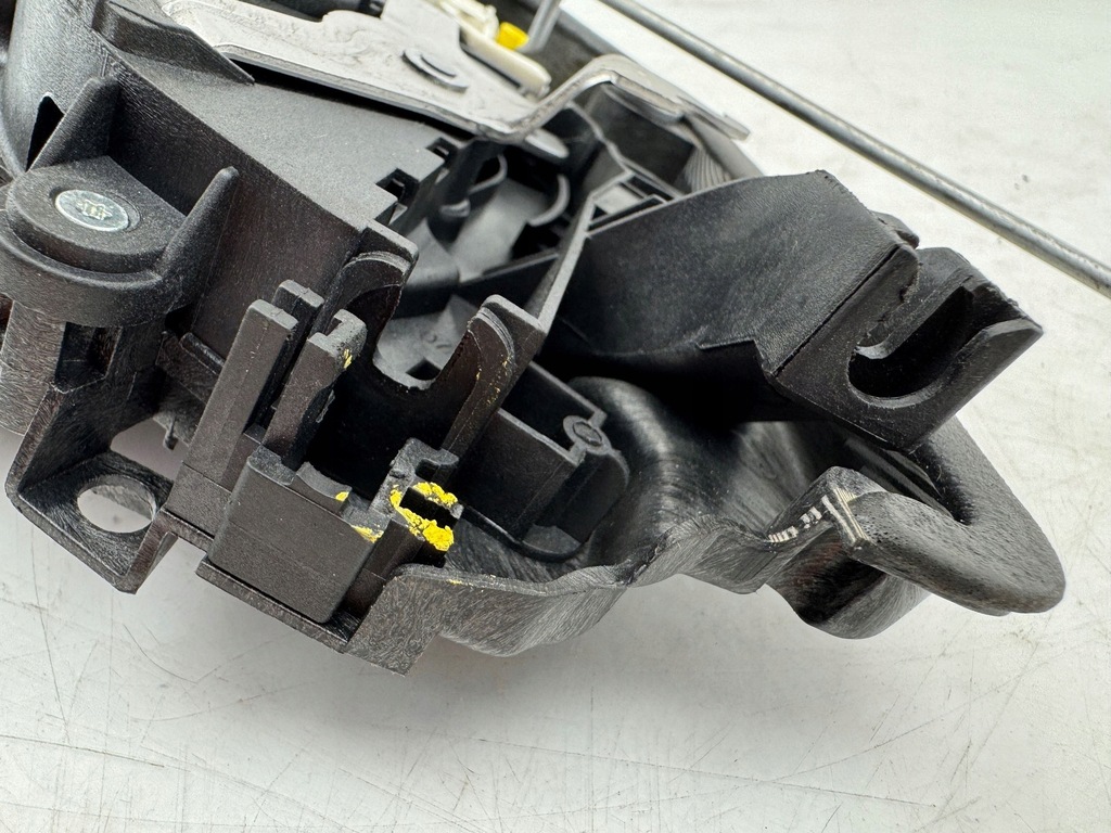 фото №8, Mini one - cooper f56 f55 2024 ліва сторона замок двері передніх