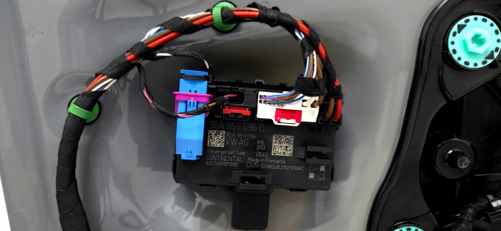 фото №15, Дверь правый правое задняя vw id4 id 4 11a833056 la7c