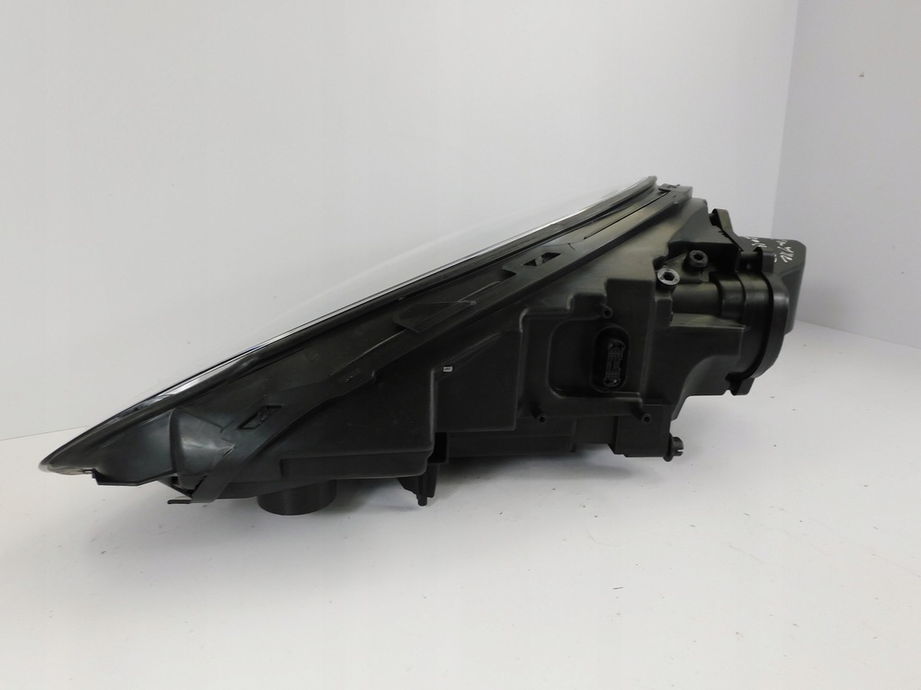 фото №16, Porsche cayenne 7p5 lift лампа правая matrix led full led 7p5941036k