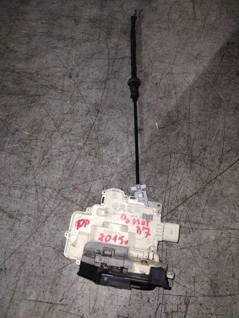 фото №1, Замок дверь правый перед vw passat b7 7pin