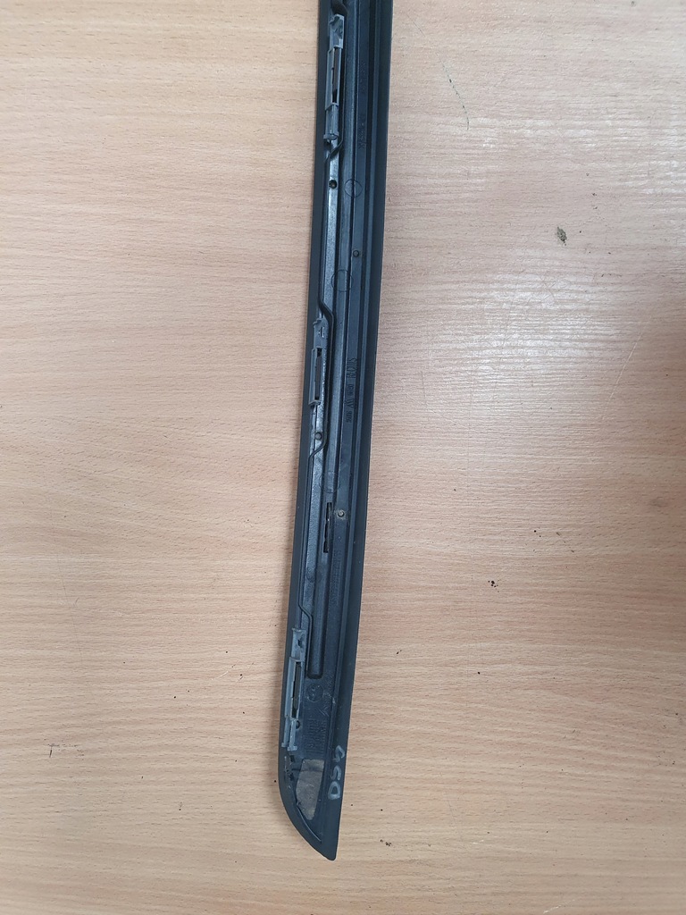 фото №6, Молдинг стекло перед стойка citroen ds5