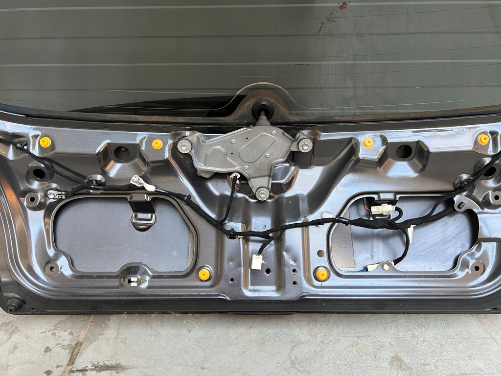 фото №8, Крышка багажника багажника suzuki baleno камера