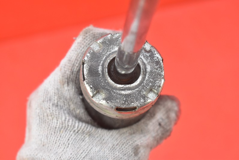 фото №7, Амортизатор правый задняя 48530-02491 toyota corolla e15 1.6 130 km sedan 06-13