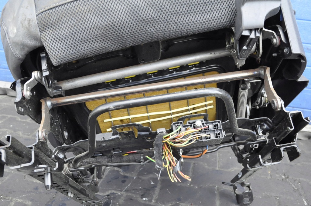 фото №4, Volvo s40 ii v50 сиденье водителя кожа riii