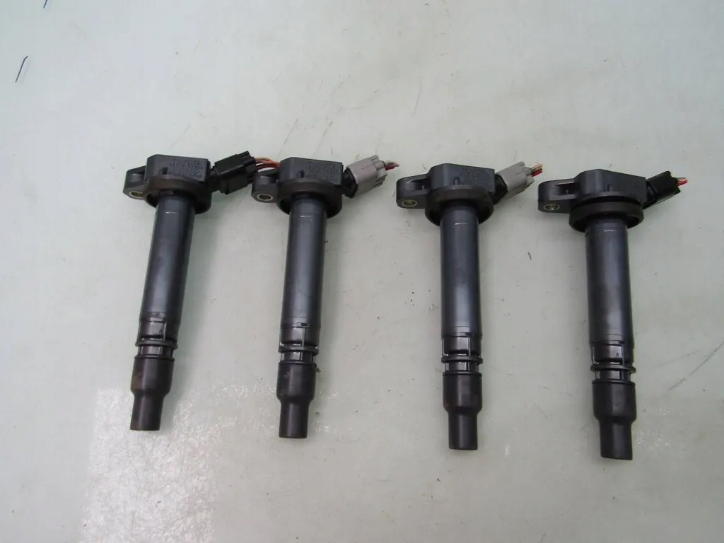 фото №1, Lexus is iii 300h 14r котушка запалювання 90919-02256