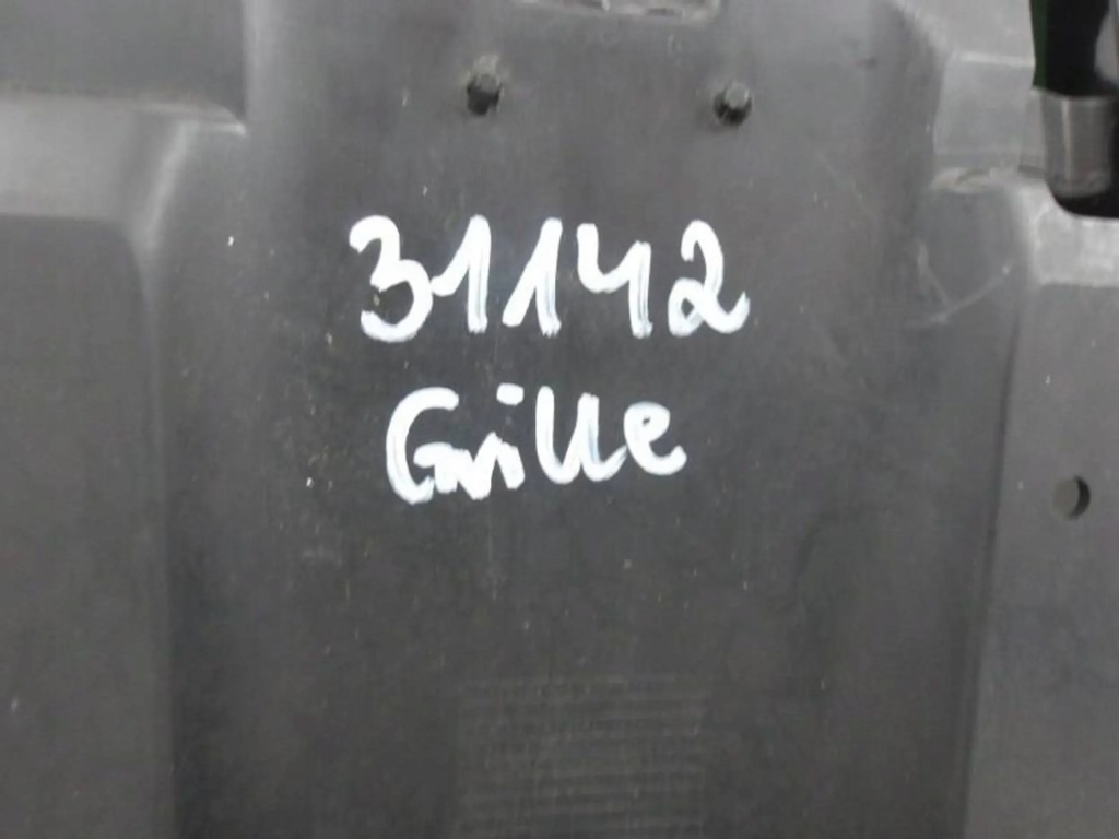 фото №5, Renault clio iv решётка радиатора решётка радиатора бампер перед