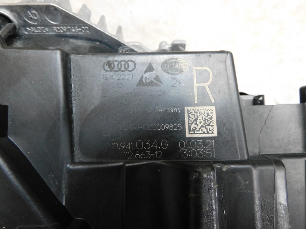 фото №16, Audi a8 d5 4n full led лампа ліва права повний nowe !