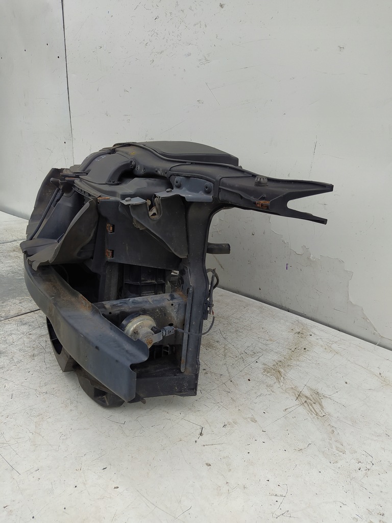 фото №3, Bmw 3 e90 e91 2.0d шторка pas передній