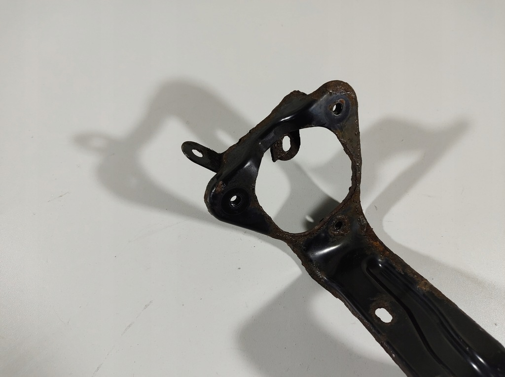 фото №5, Lexus is300h 13r кронштейн кронштейн