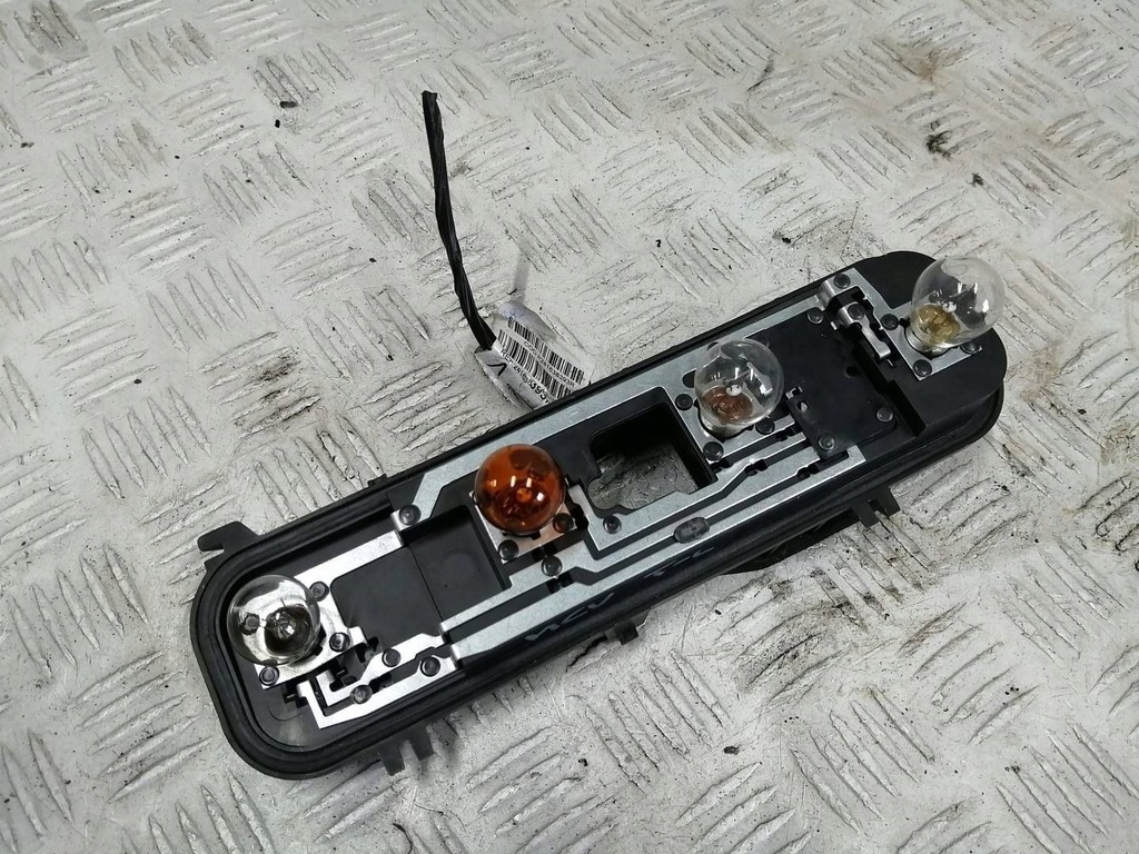 фото №1, Вкладыш лампы задняя левый dacia logan ii mcv