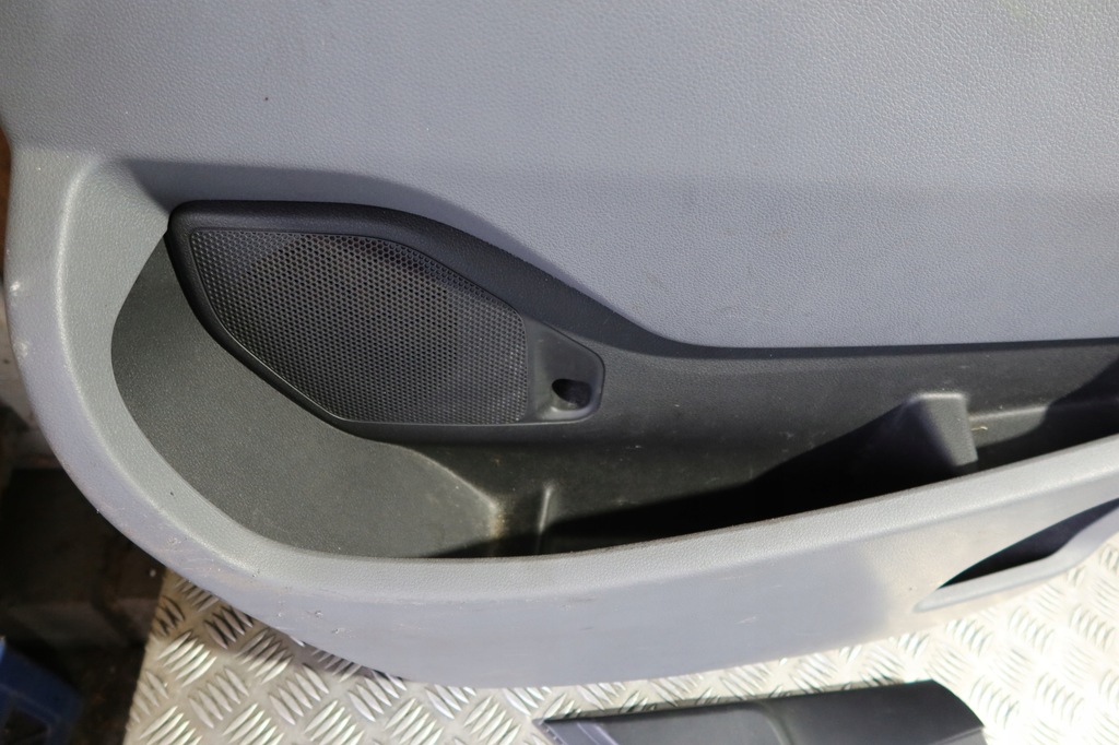 фото №8, Обшивка оббивка двері правий перед jumpy