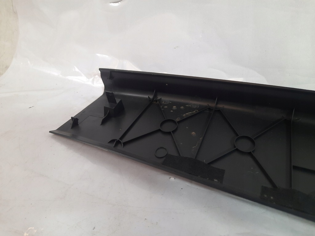 фото №8, Subaru crosstrek 17-22 верхний защита крышки багажника 94310fl010 usa