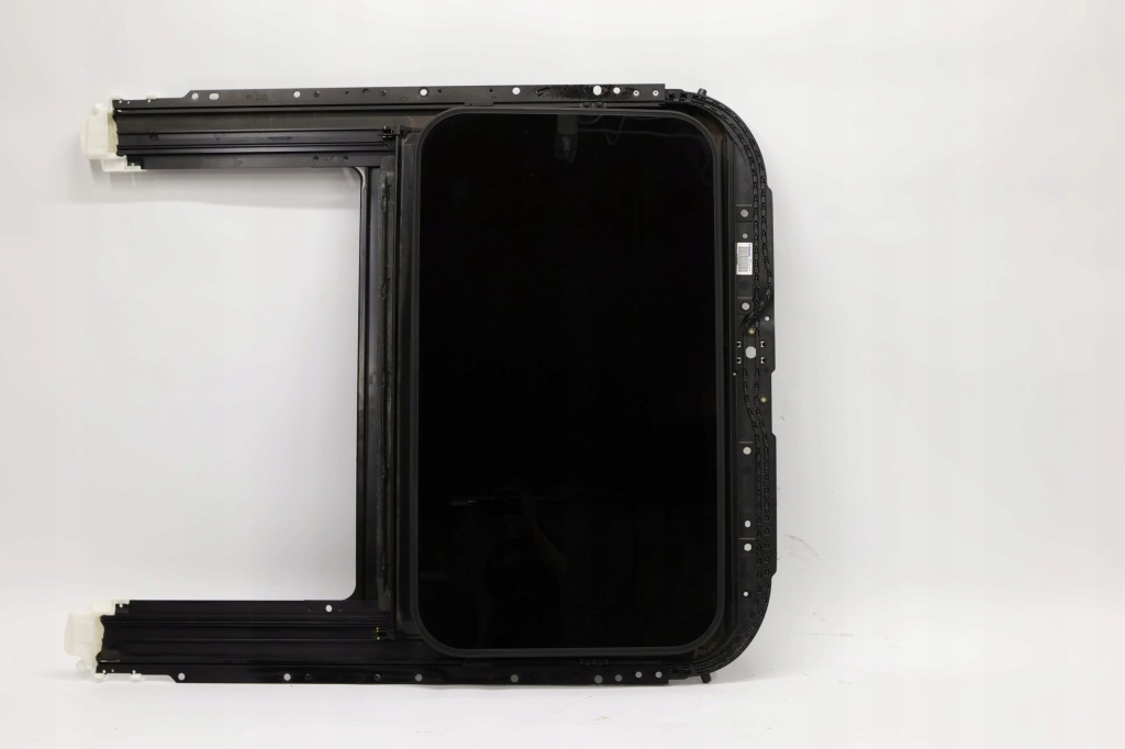 фото №1, Audi a5 8t8 люк 8t8877041c