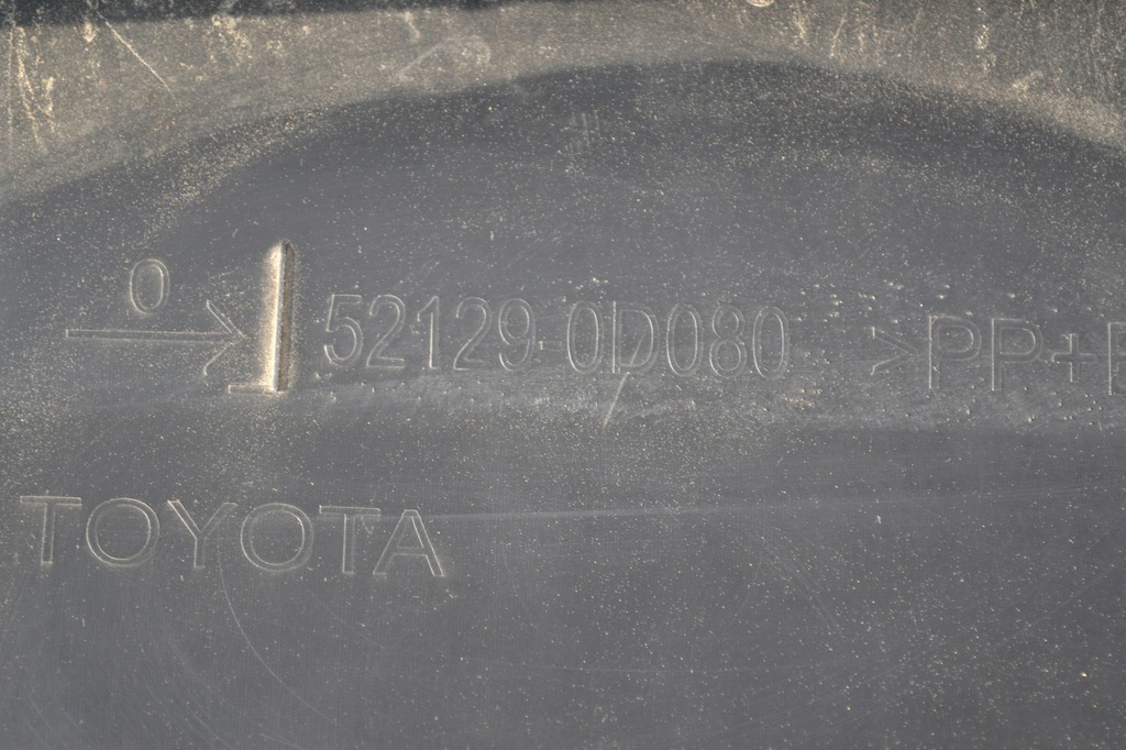 фото №9, Накладка dół спойлер бампера перед yaris cross