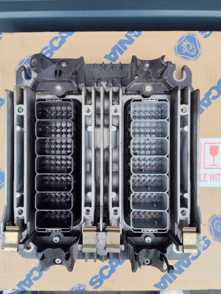 Купити Блок керування бортовий комп'ютер двигуна s8 scania r xpi ecu ems dc13 155