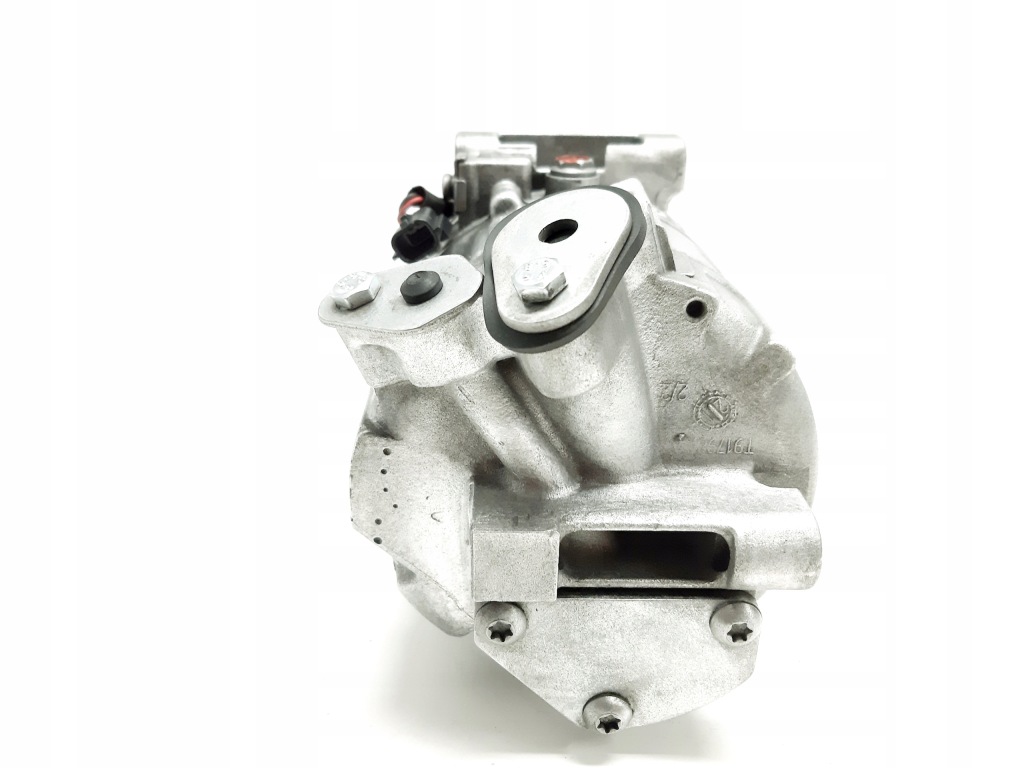 Компрессор кондиционера renault master 2.3 dci 2.0 dci trafic 8200848916-b Доставка