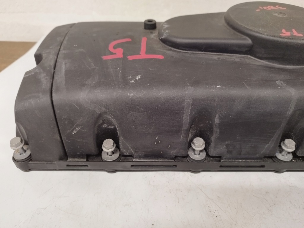 фото №10, Vw t5 крышка клапанов 070103469b