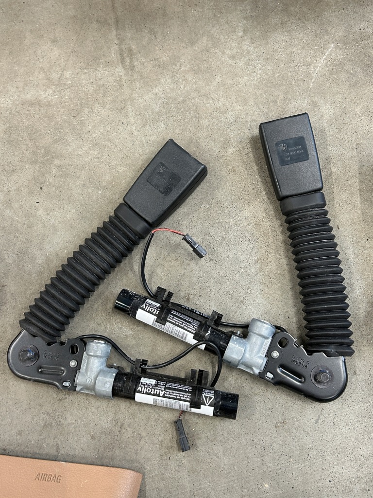 фото №7, Консоль приборная панель ремни наколенники bmw 7 f01 f02 lci lift 2014 usa коленная подушка безопасности pas