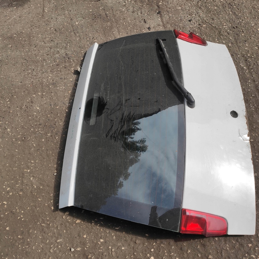 фото №7, Кришка багажника задня задня скло лампа кришки fiat punto 2004r