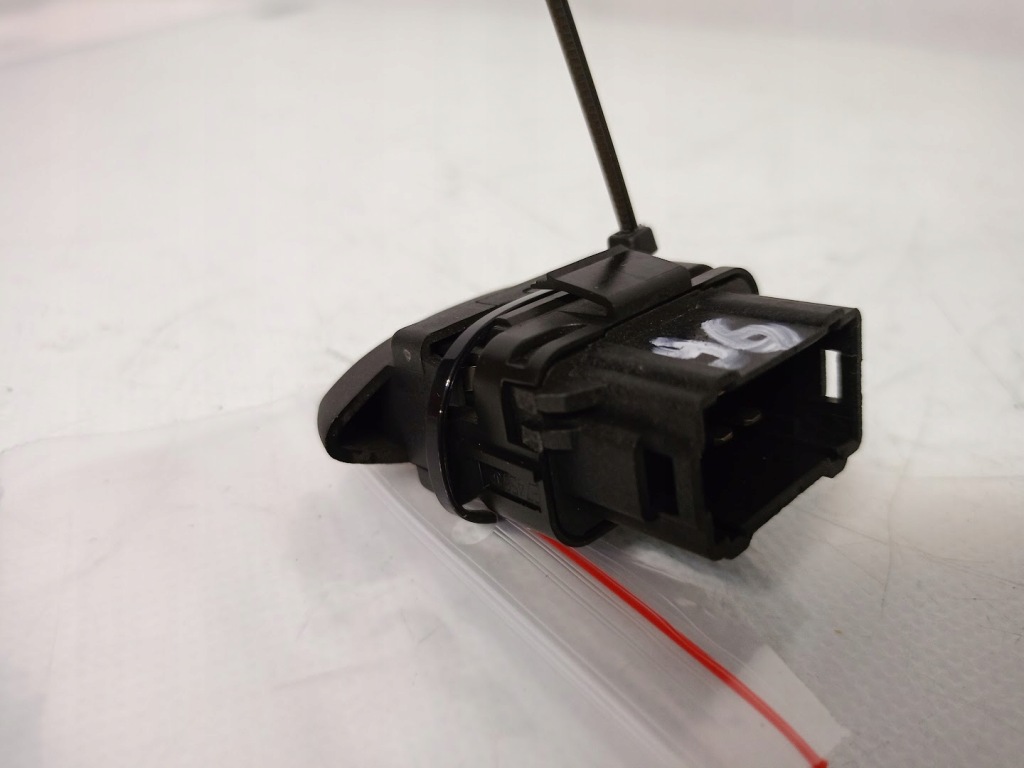 Кнопка освещение кабины citroen c8 Доставка