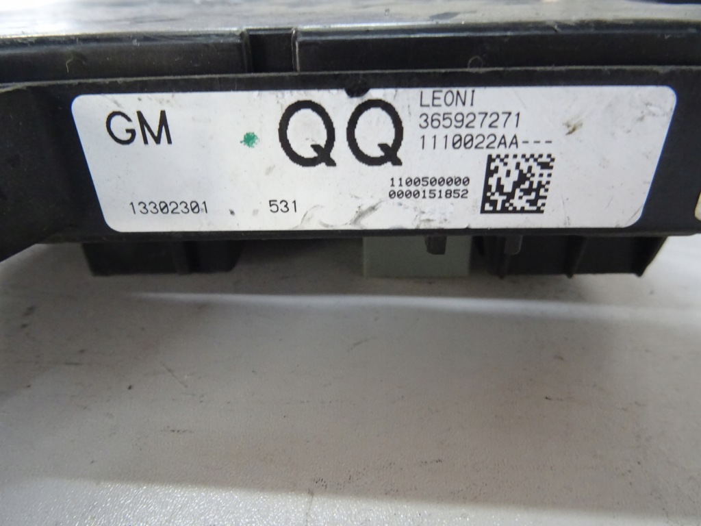 Opel astra j коробка запобіжників pin Доставка