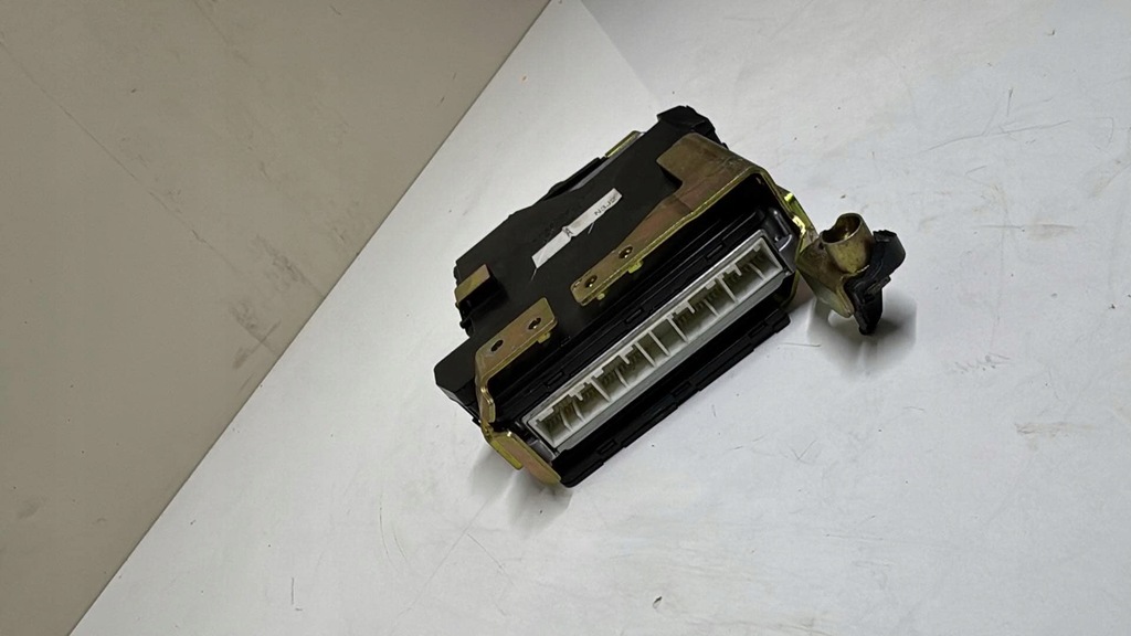 фото №1, Mazda rx8 1.3 бортовий комп'ютер двигуна n3h818881j rx-8