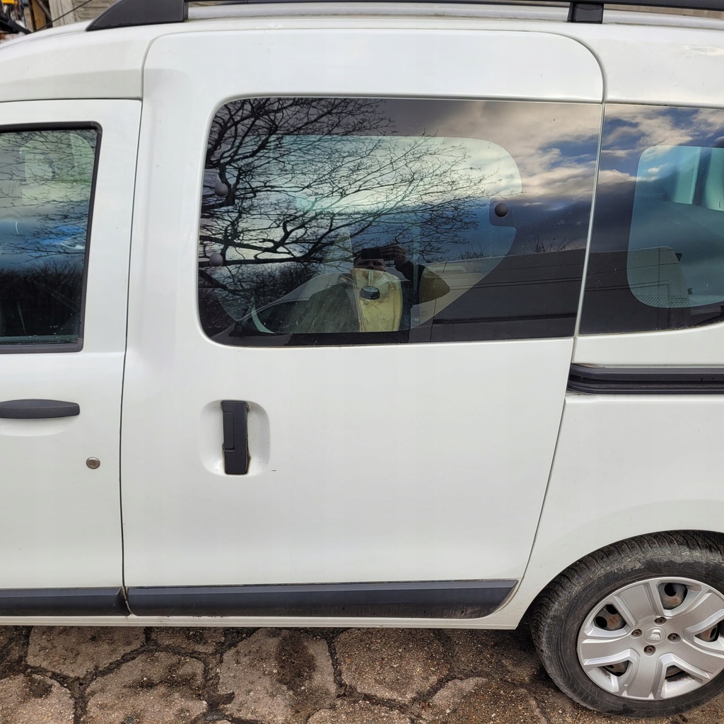 фото №1, Дверь задние задняя левая сдвижные стекло dacia dokker