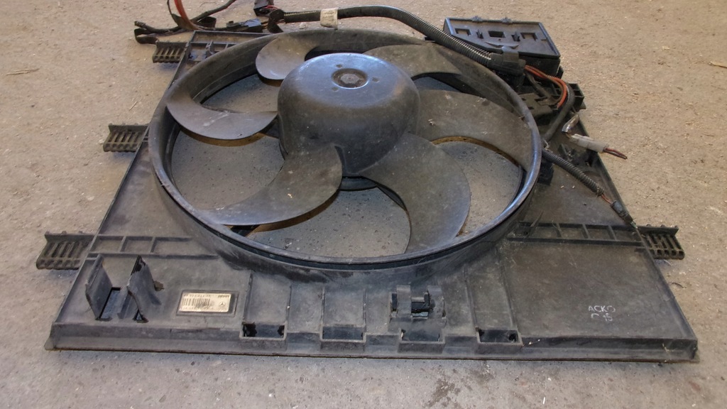 фото №5, Вентилятор радиатора mercedes vito w639 0005051055