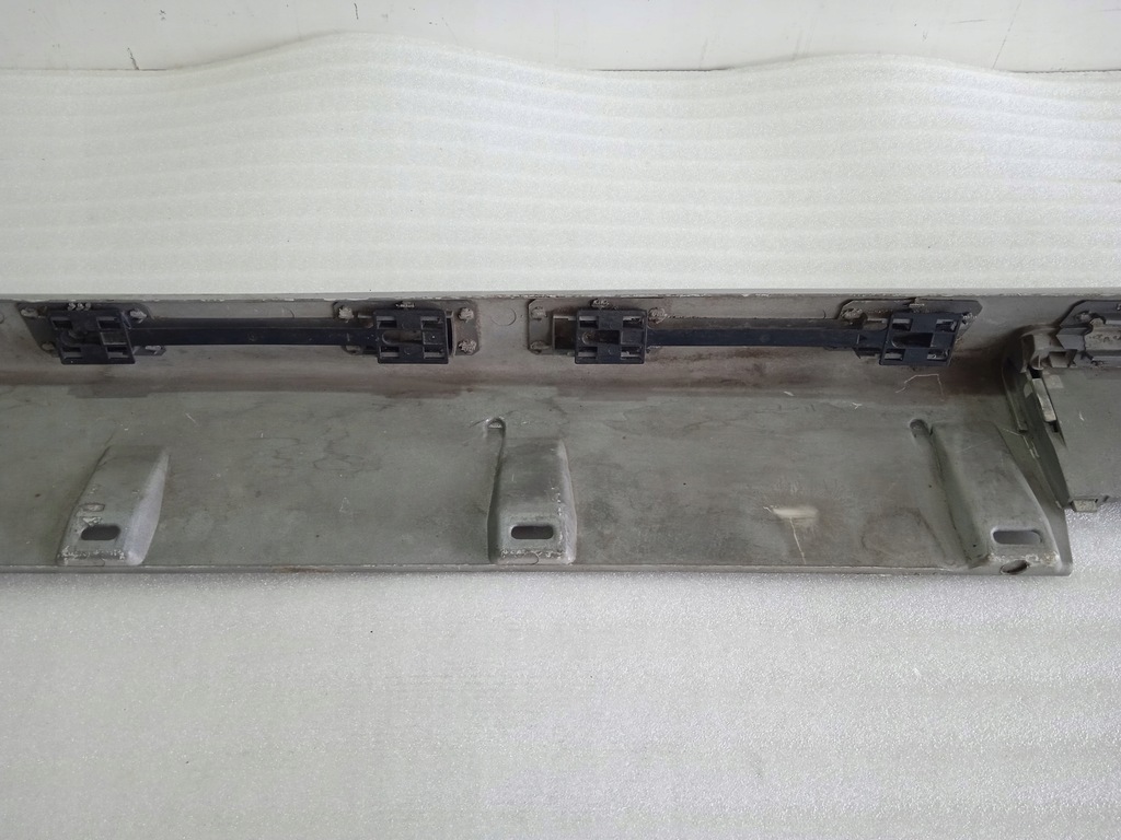 фото №10, Opel vectra b lift молдинг поріг права 24410058