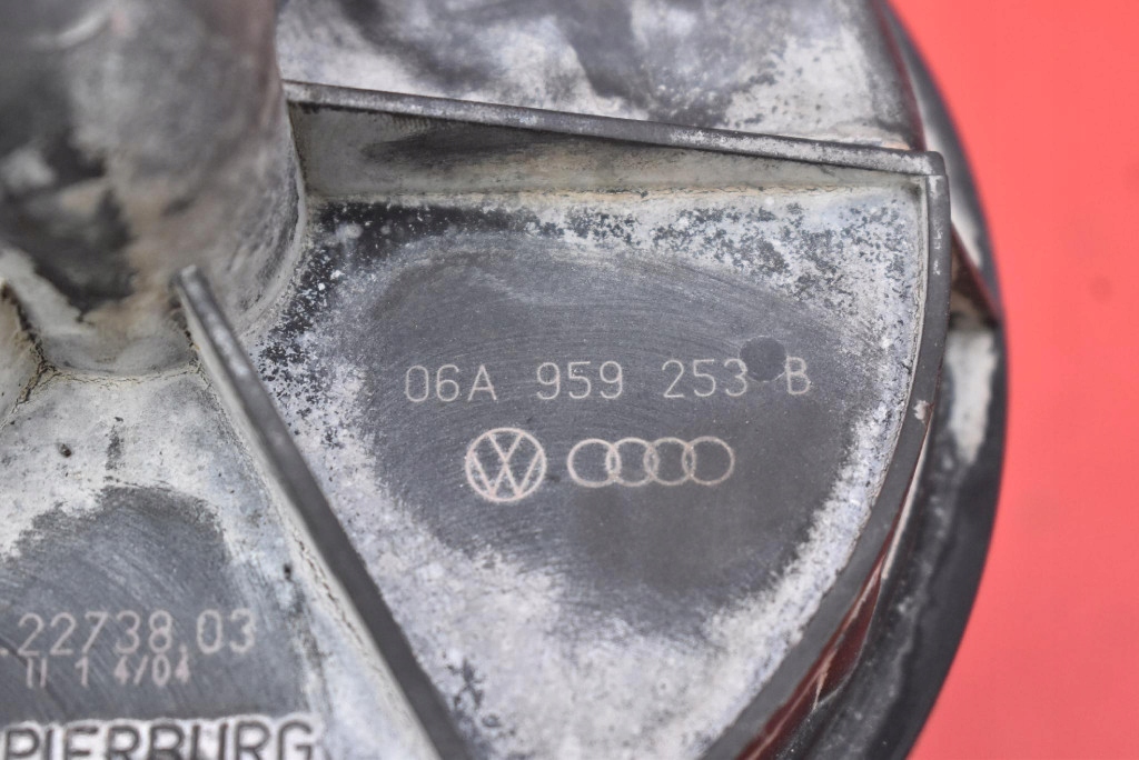фото №7, Помпа воздуха вторичного 06a131333c audi a3 8p 1.6 8v 102 km 03-05