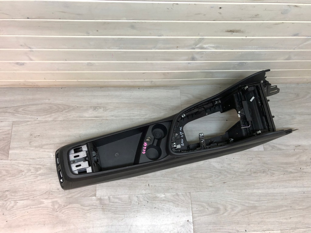 фото №6, Bmw 2 f46 туннель средний