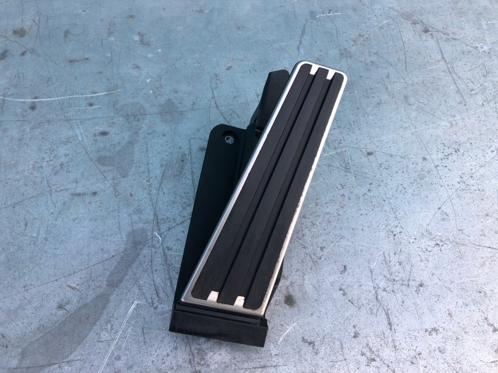 фото №1, Porsche panamera 970 педаль потенциометр газа