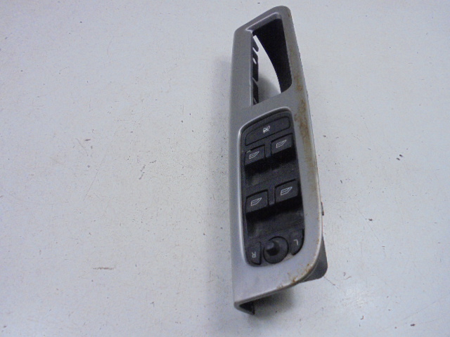 фото №11, Volvo v50 вимикач вікон перед лівий 30710787