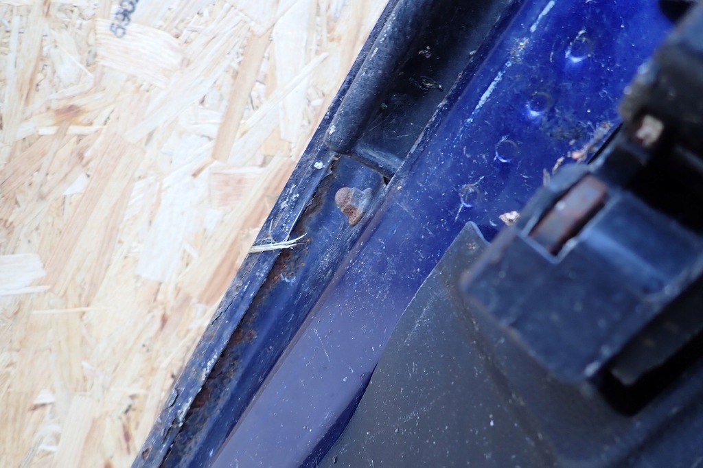 фото №9, Крышка багажника задняя задняя багажника mazda 3 i bk 5d hb