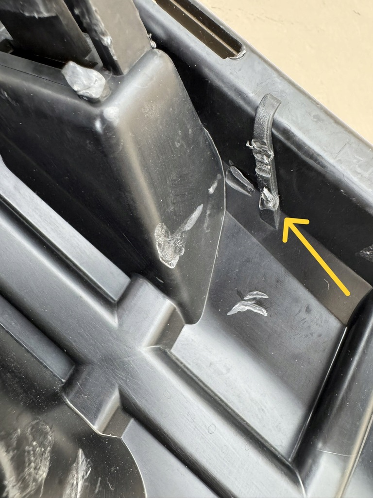 фото №13, Volvo s60 v60 13r- напрямна кронштейн бампера лівий перед 31323840