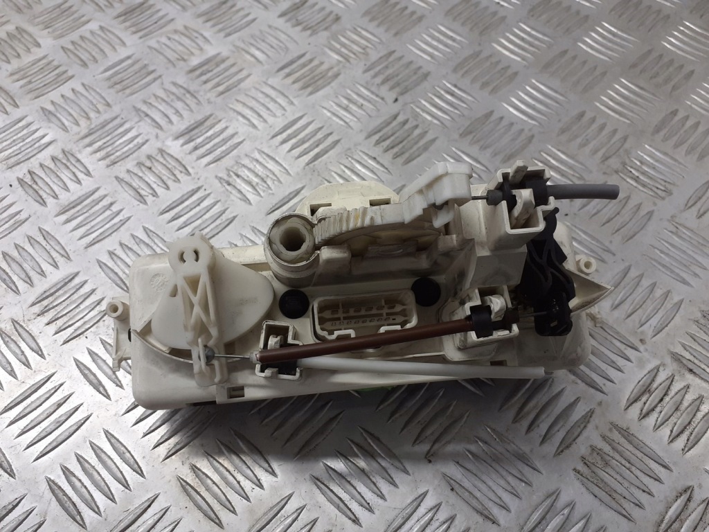 фото №2, Панель обдув renault megane ii 69420002