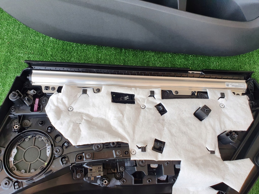 фото №4, Обивка обивка шторка дверь bmw x3 g01