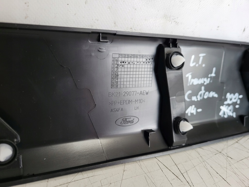 фото №10, Ford transit custom tourneo молдинг дверь левая задняя 14-