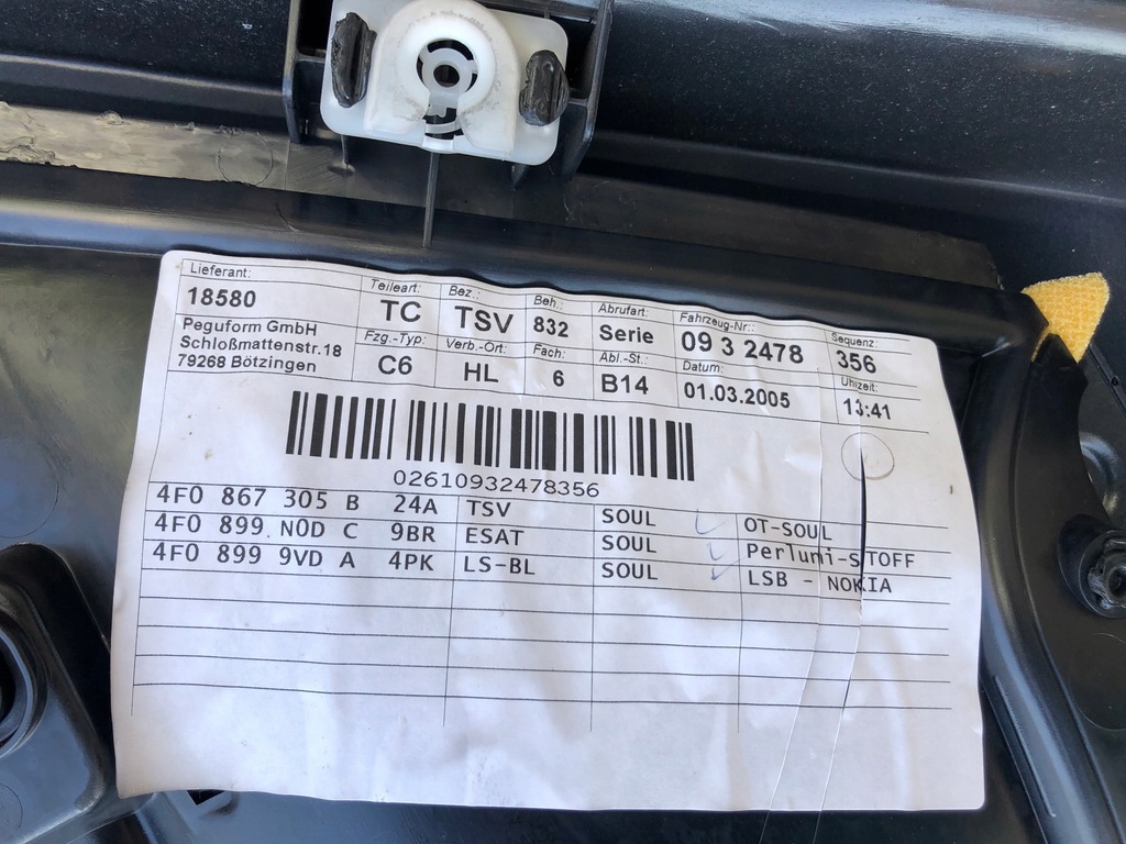 фото №5, Audi a6 c6 обшивка оббивка лівий задня 0231