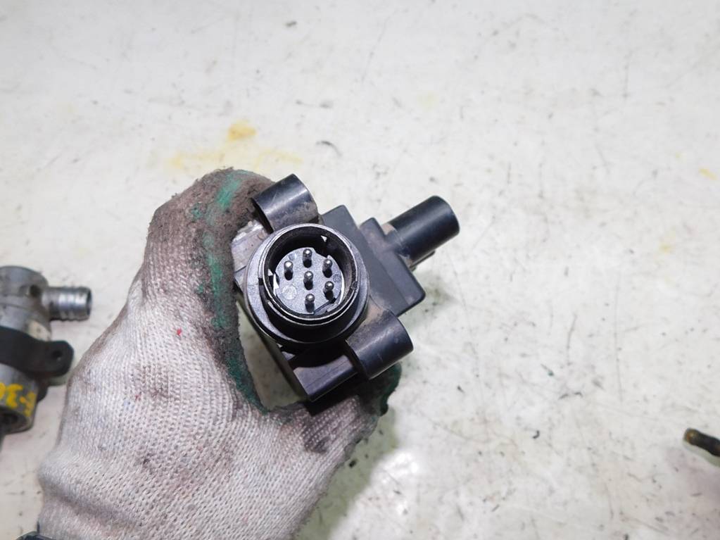 Bmw e36 316 1.6b 94r катушка зажигания Недорого