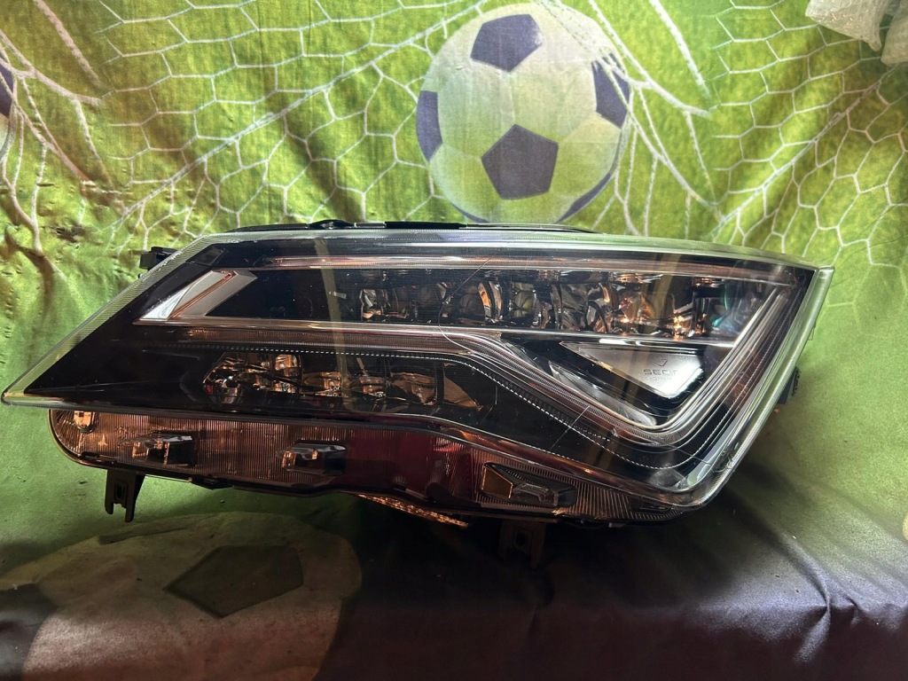 Купити Фара seat ateca рестайлінг  full led ліва перед