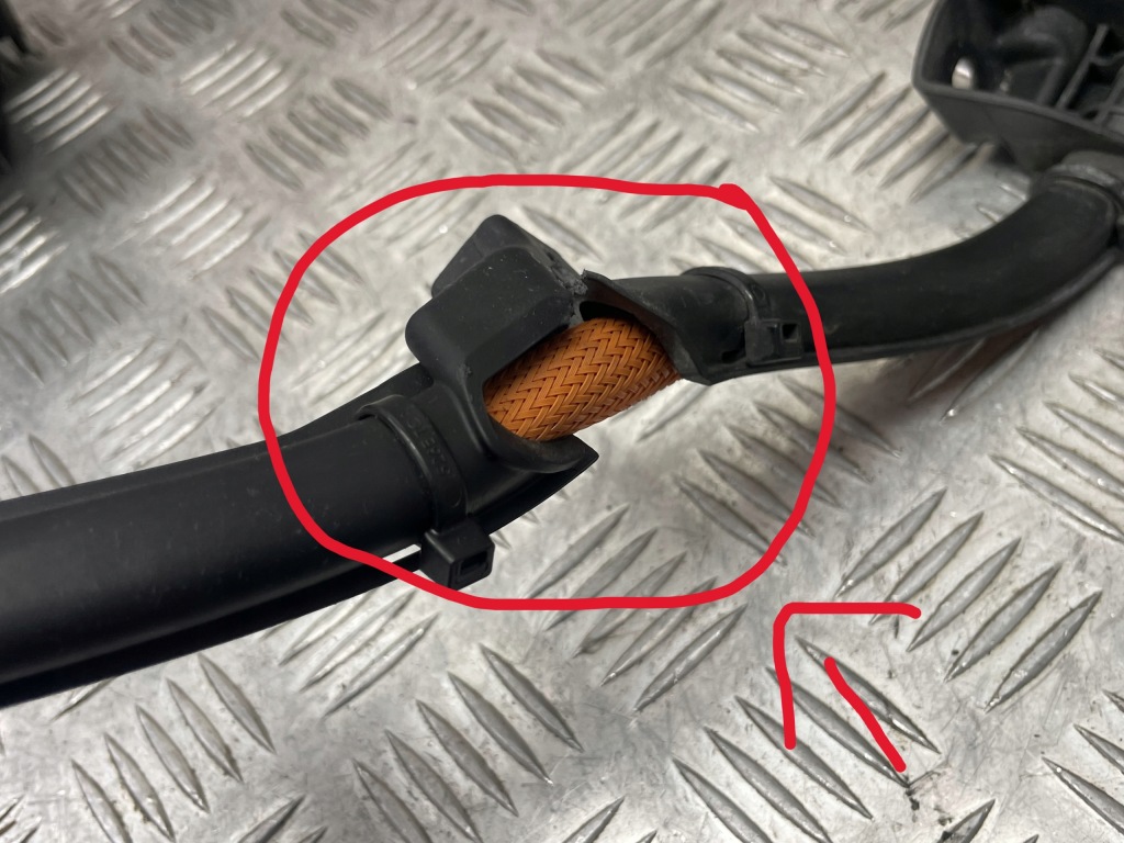 Bmw оригинальный номер 5a1cb00 3' g20 шланг электропроводка разъём зарядки Цена