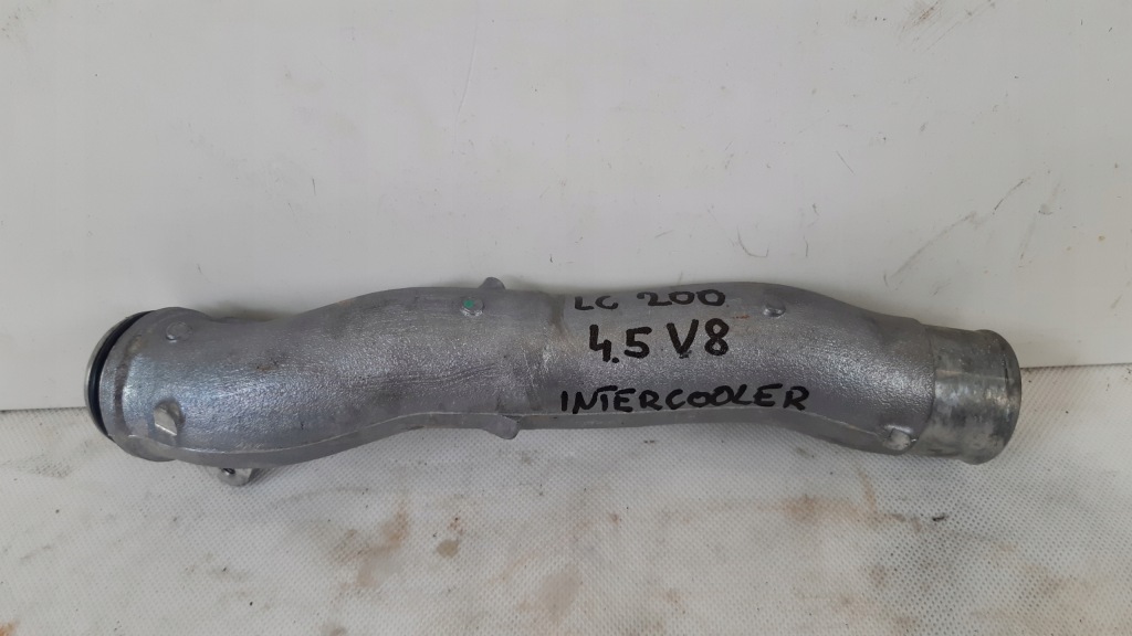 фото №1, Toyota land cruiser 200. 4.5 шланг интеркулер