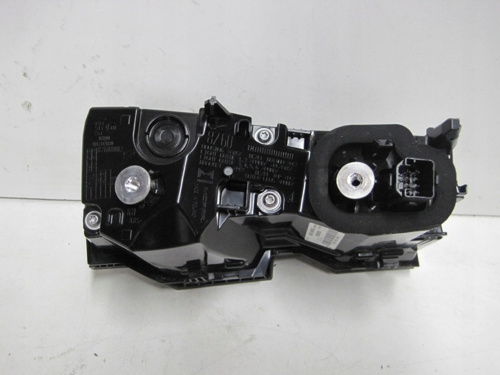 Фара фари peugeot 3008 3 led 23r до кришки задні задня 9842149880 Київ