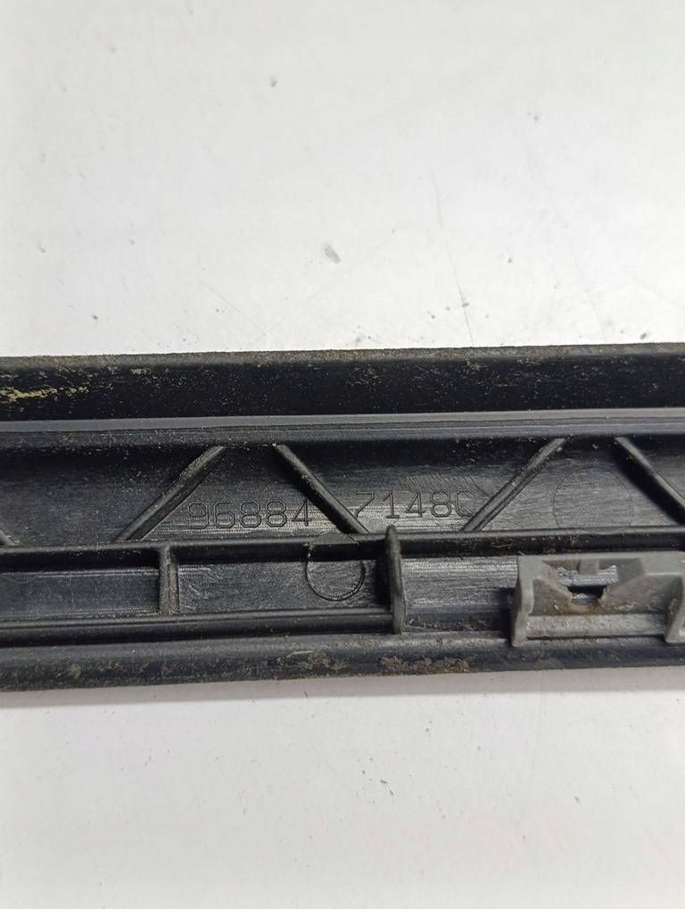 фото №6, Citroen ds4 11-15 молдинг стекло лобовое правая 9688471480